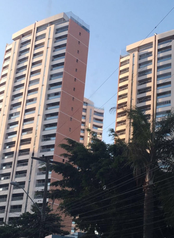 Cobertura à venda com 4 quartos, 340m² - Foto 2