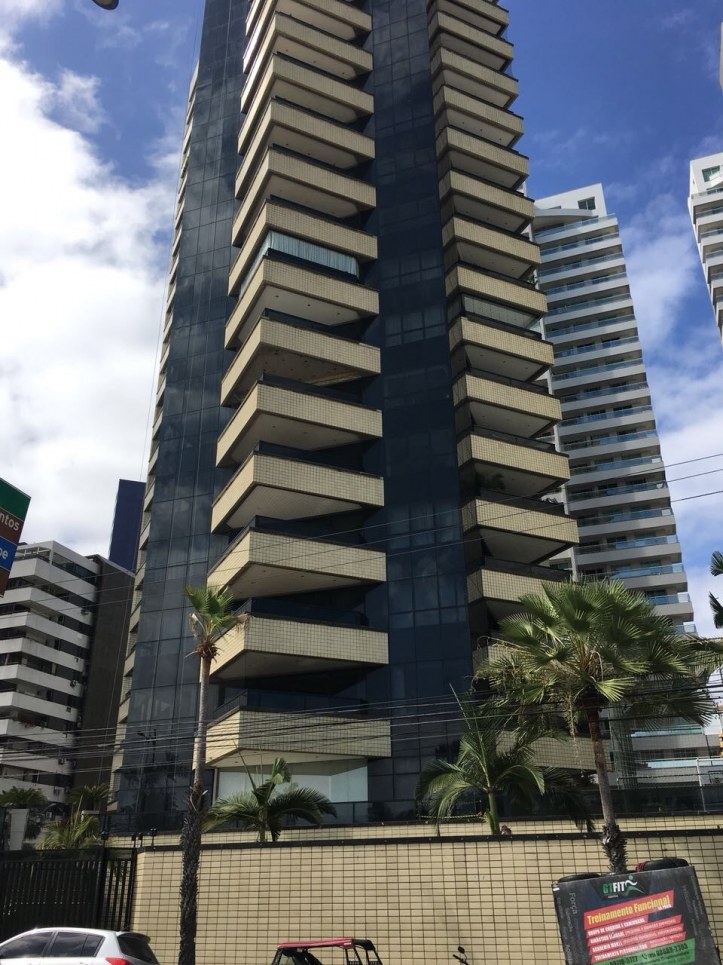 Apartamento à venda com 4 quartos, 500m² - Foto 2