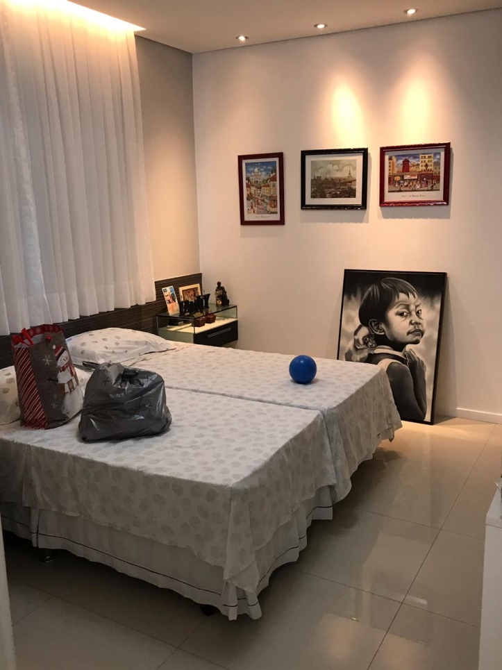 Casa de Condomínio à venda com 4 quartos, 350m² - Foto 14