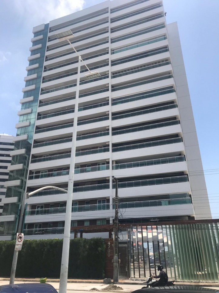 Apartamento à venda com 4 quartos, 370m² - Foto 2