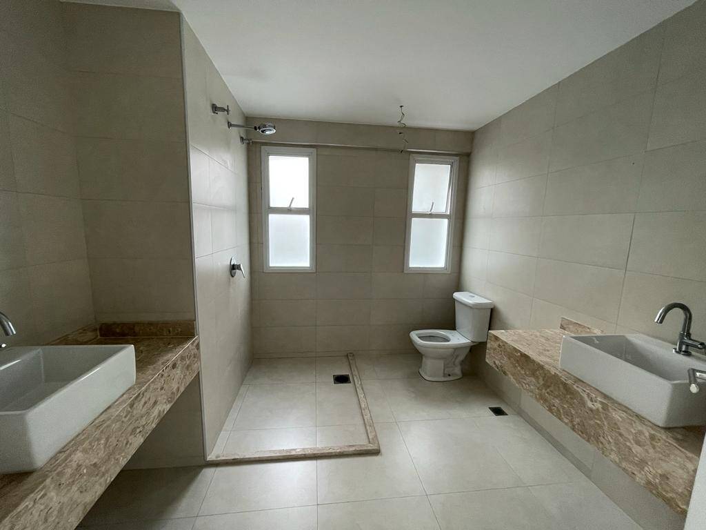 Apartamento à venda com 4 quartos, 240m² - Foto 9